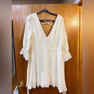 Elegant Cream Women's Dress